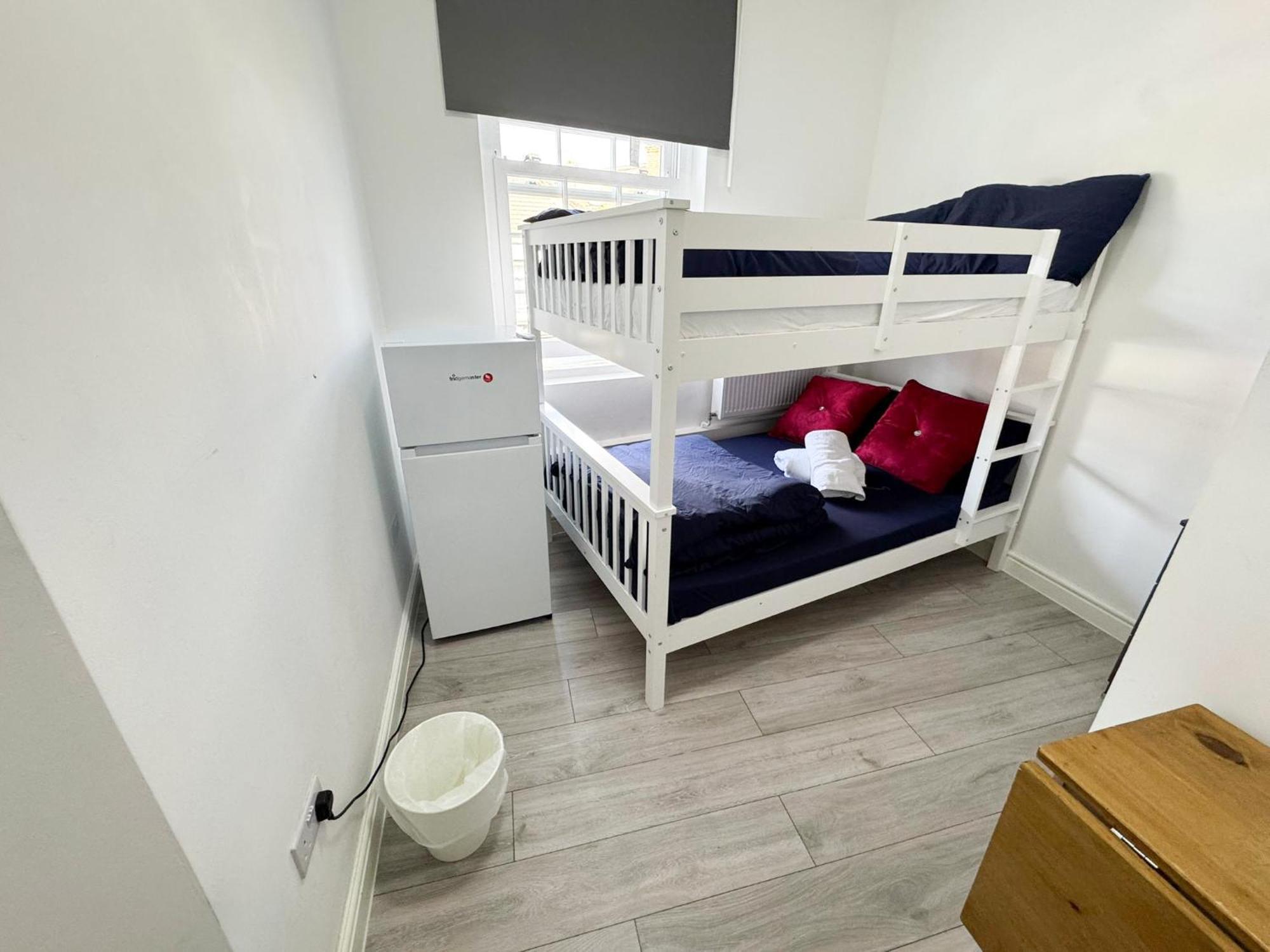 Willesden Green Budget Guesthouse Лондон Экстерьер фото