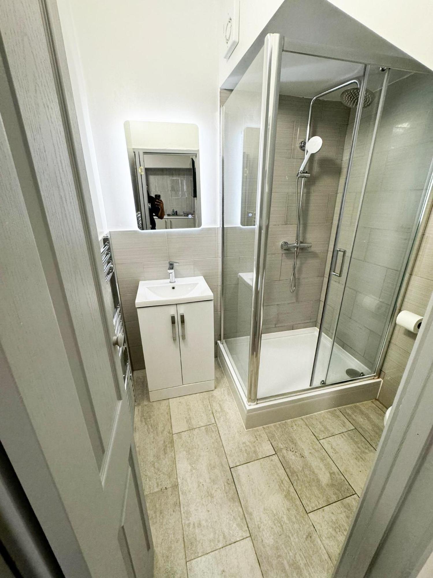 Willesden Green Budget Guesthouse Лондон Экстерьер фото